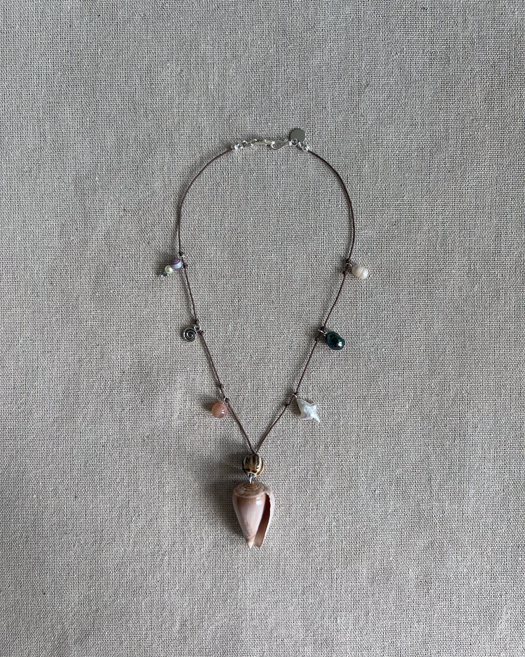 CONE SHELL NECKLACE 01