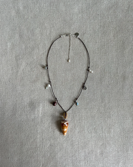 CONE SHELL NECKLACE 02