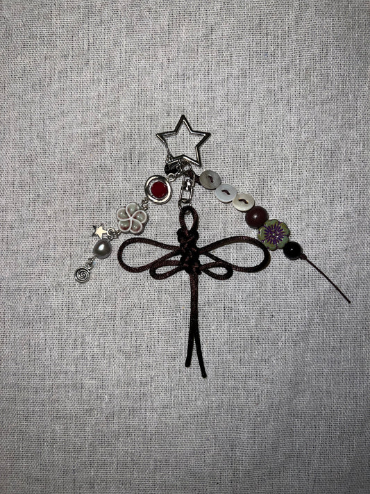 DRAGONFLY KNOT KEYCHAIN - CINNAMON