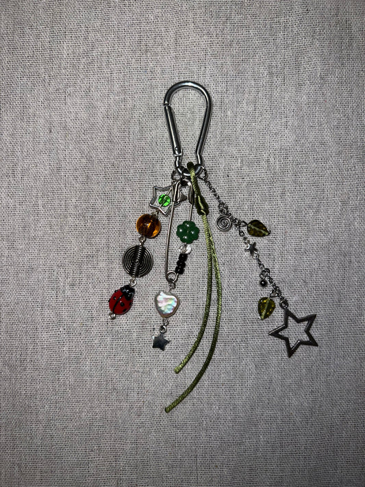LUCKY GARDEN KEYCHAIN