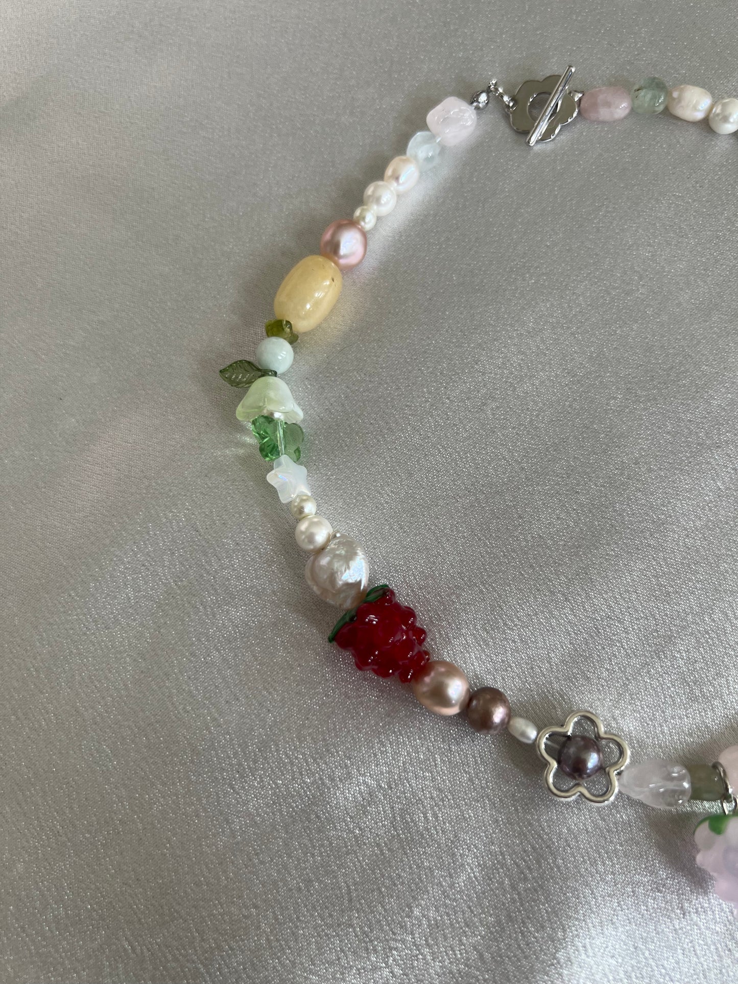 RASPBERRY PATCH CHOKER