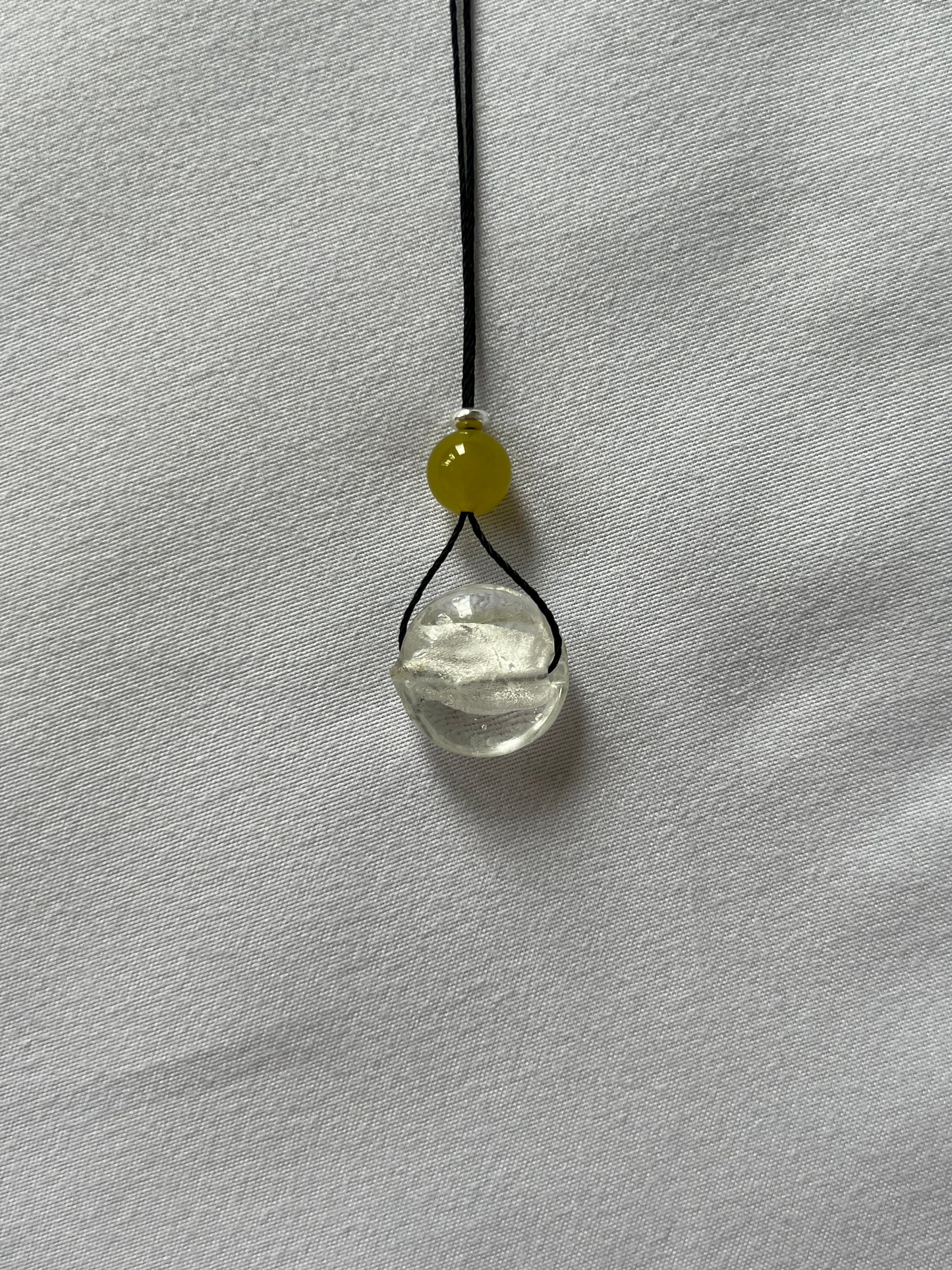 GLASS PENDANT NECKLACE 09