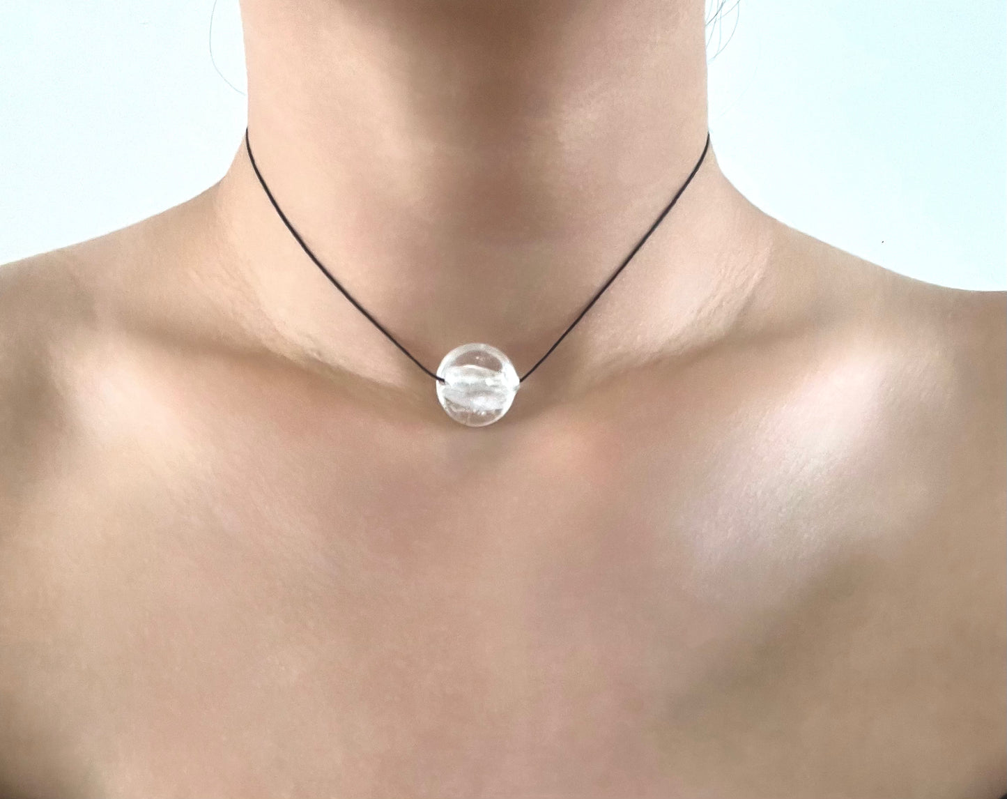 GLASS PENDANT NECKLACE 09