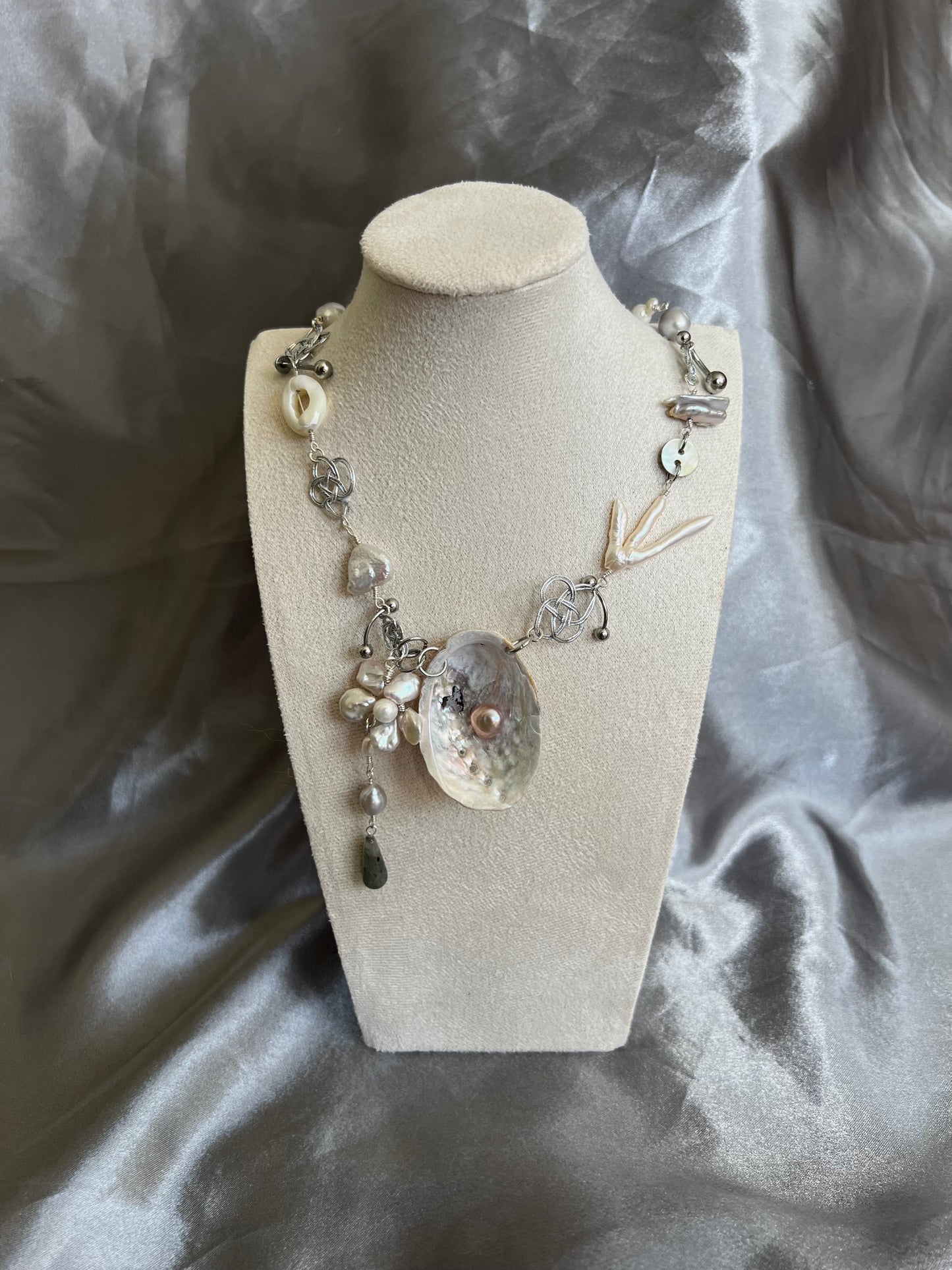 SEA GODDESS NECKLACE