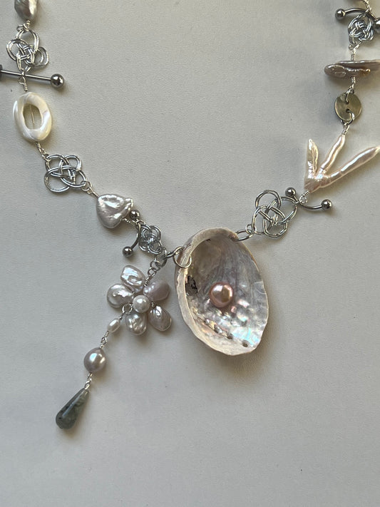 SEA GODDESS NECKLACE