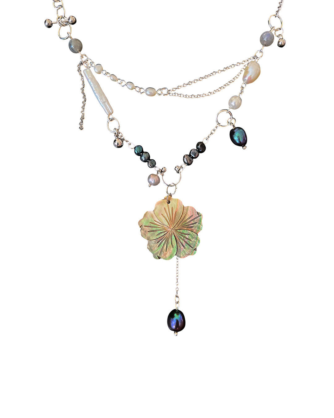 MOONLIT BLOOM NECKLACE