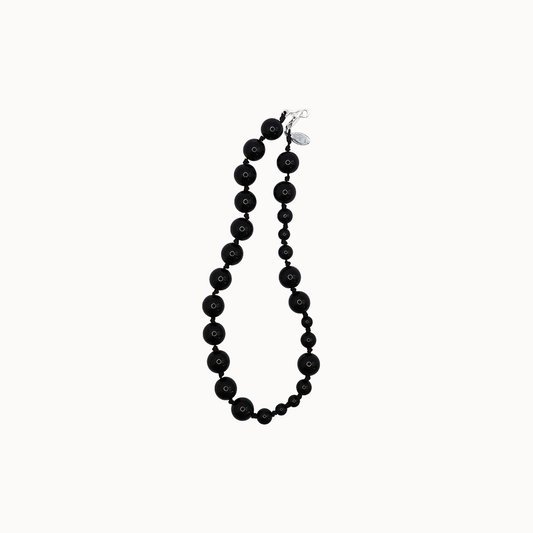 DEW ONYX NECKLACE