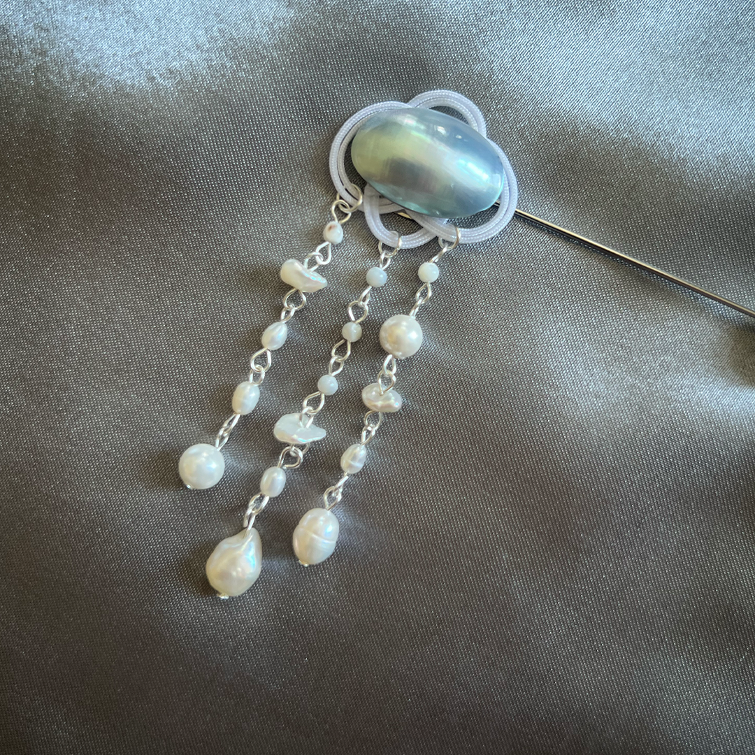 RAINDROP BROOCH