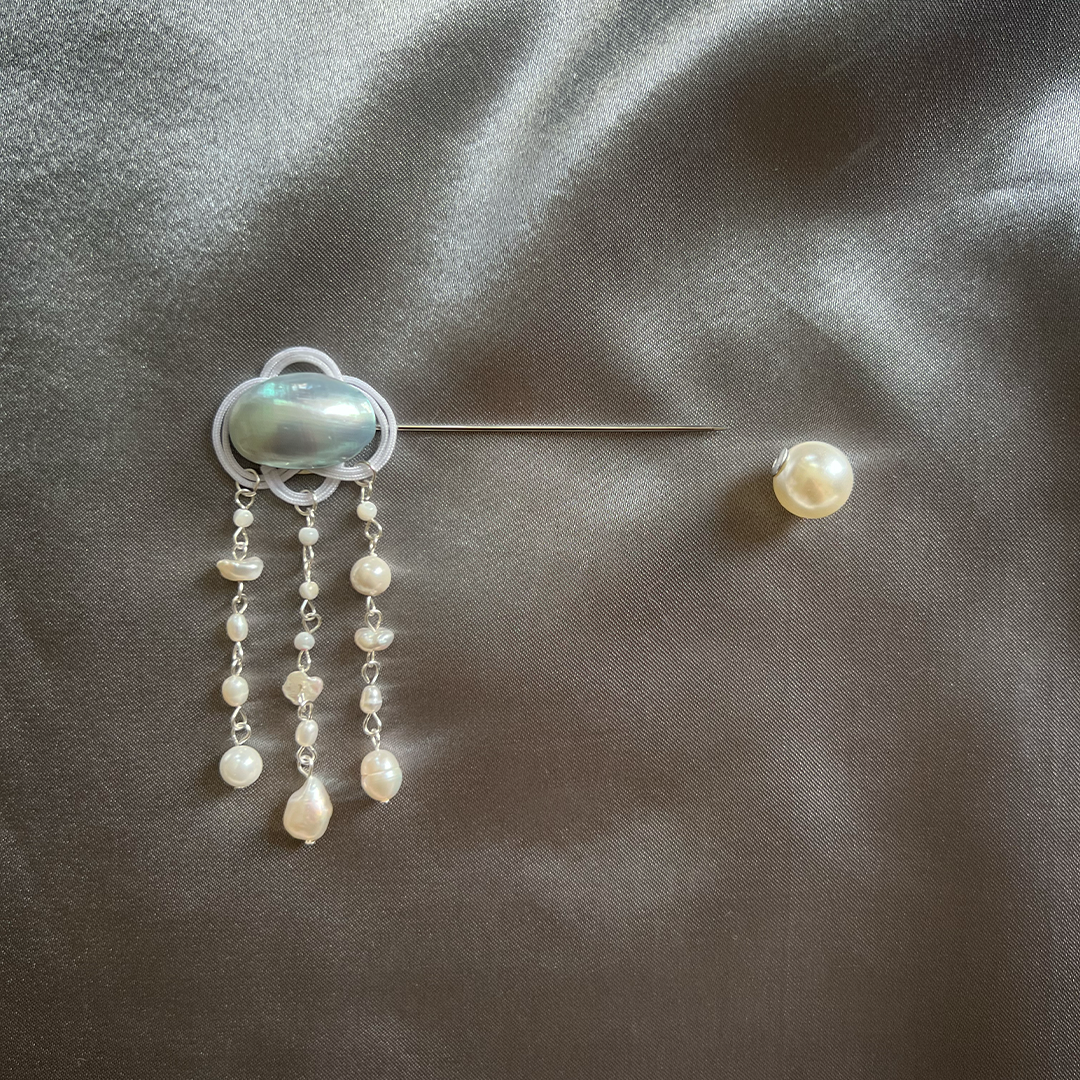 RAINDROP BROOCH