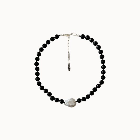 VOID ONYX PEARL NECKLACE